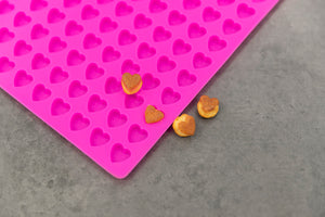 Trixie Silicon Baking Mat/Licking mat| Bake Treats and Goodies for Cats Dogs Pink Heart Shape…